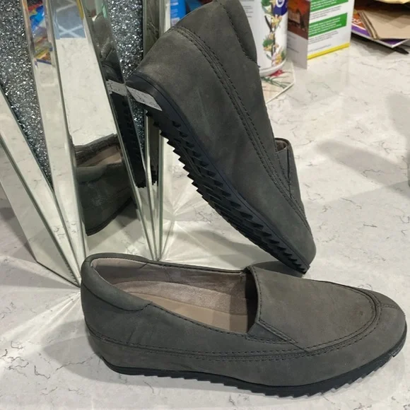 Naturalizer Leather Shoes - Picture 2 of 11